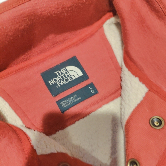 The North Face Gordon Lyons 1/4 Button Pullover - Picture 5 of 6